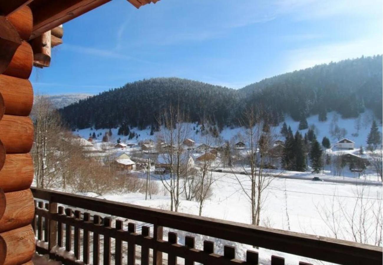 Chalet Le Grand Cerf En Rondins Avec Jacuzzi