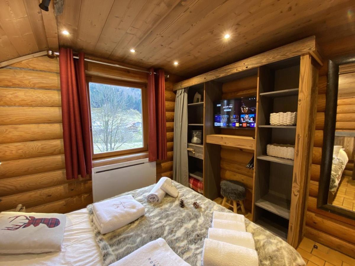 Chalet Le Grand Cerf En Rondins Avec Jacuzzi *